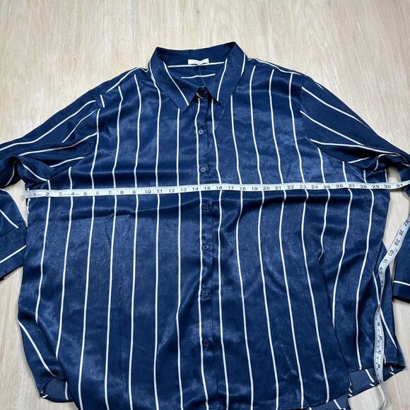NWT Maurices Stripe Navy White Satin Button Down Satin Blouse Top Plus Size 4X - Picture 9 of 15